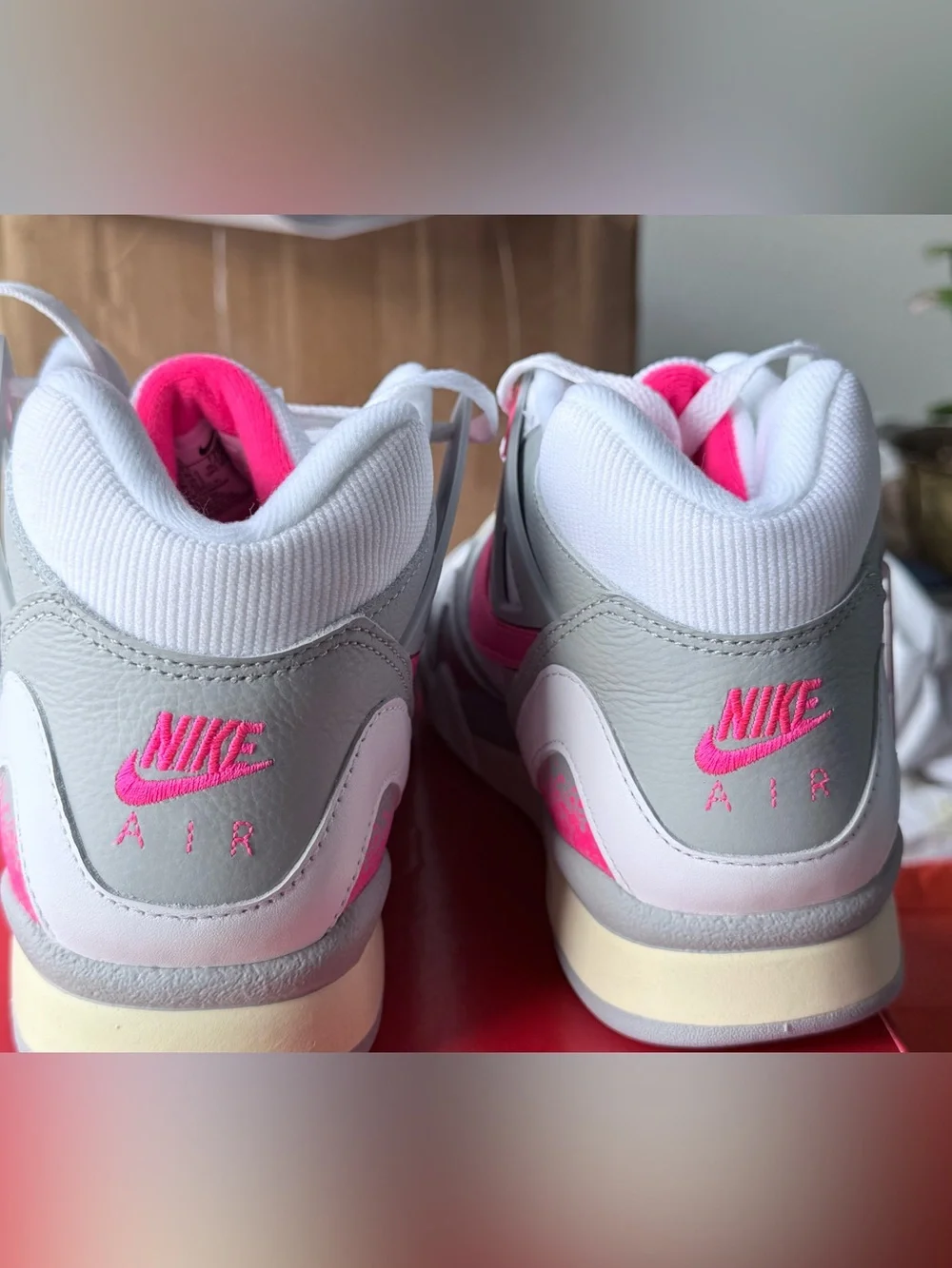 Nike Air Tech Challenge 2 